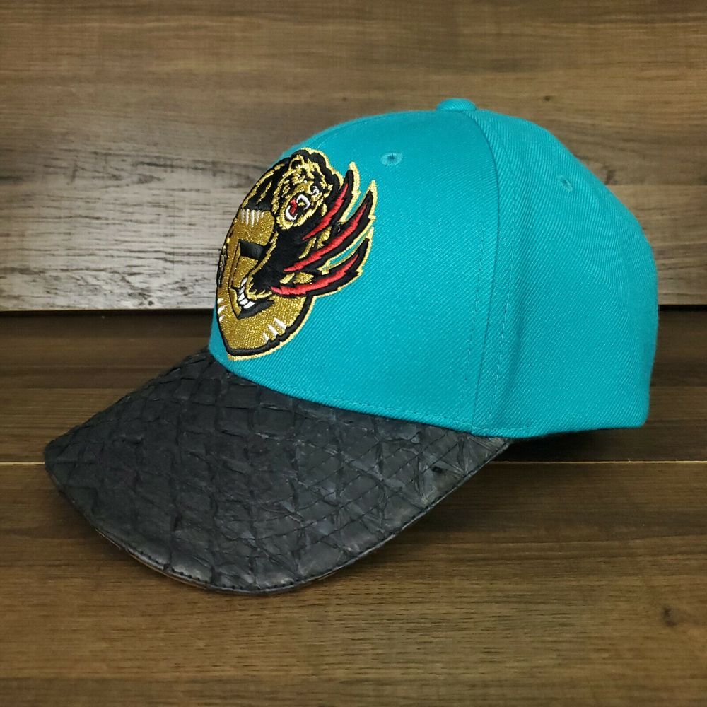 Vancouver Grizzlies Mitchell & Ness NBA Strapback Hat Cap Fish Skin Bill NWT - Picture 8 of 8